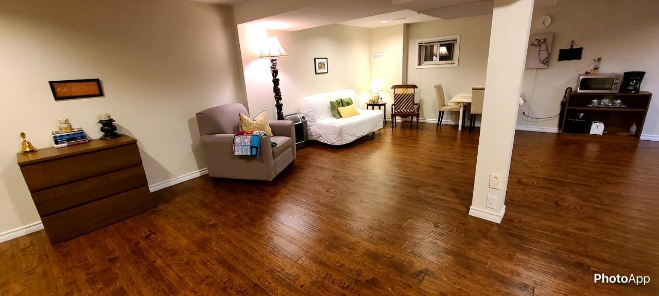 Spacious And Bright Unit With Natural Light. Pickering Exterior photo